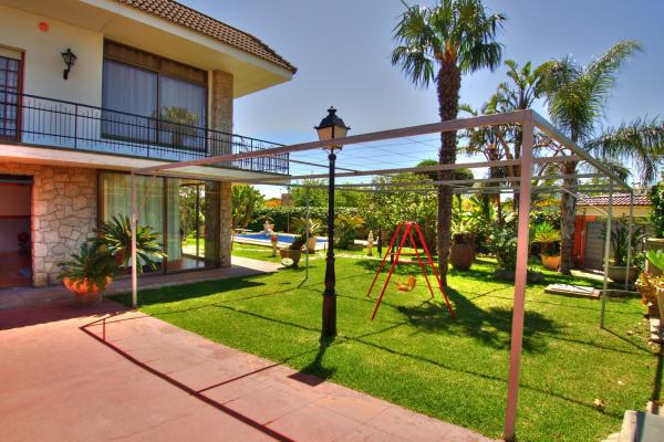 #1817 - Villa Vintage | Holiday Rentals | Costa Sol Villas