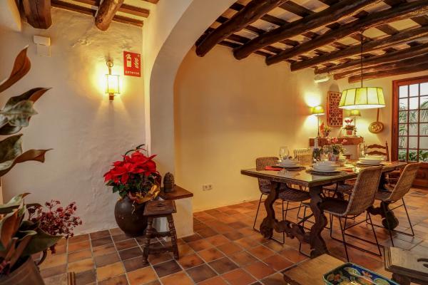 #904 - VILLA OLD CENTRE | Ferieudlejning | Costa Sol Villas