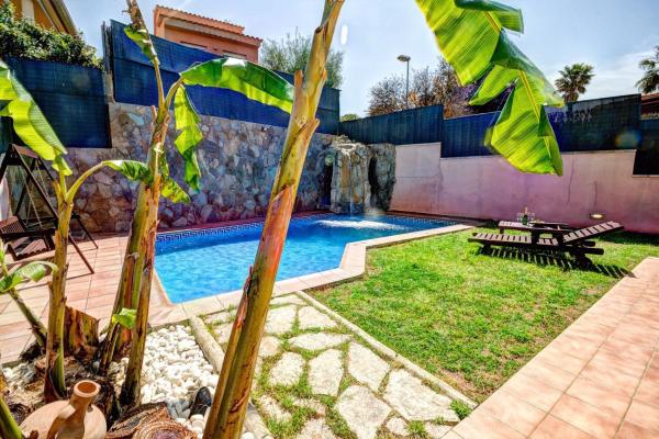 #79 - House - Las Chapas, Marbella | Real Estate | Costa Sol Villas